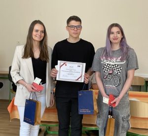 naše družstvo s diplomem