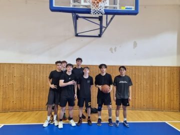 družstvo basket
