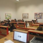 žáci při soutěži