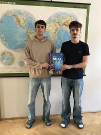 žáci při olympiádě